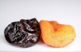 Can dogs eat prunes?