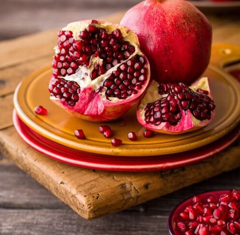 can dog eat pomegranate